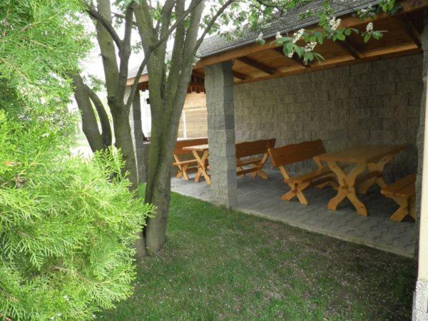 Dom V Zahrade Hotel Podhajska Luaran gambar